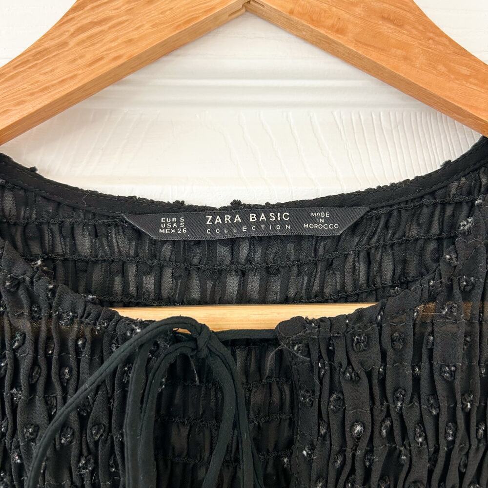 ZARA Black Plumeti Sheer Ruffle Flutter Sleeve Smocked Blouse Top EUC Size S - Picture 4 of 6